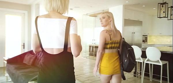  Jessie Saint & Jamie Jett in a foot fetish lesbian porn music video